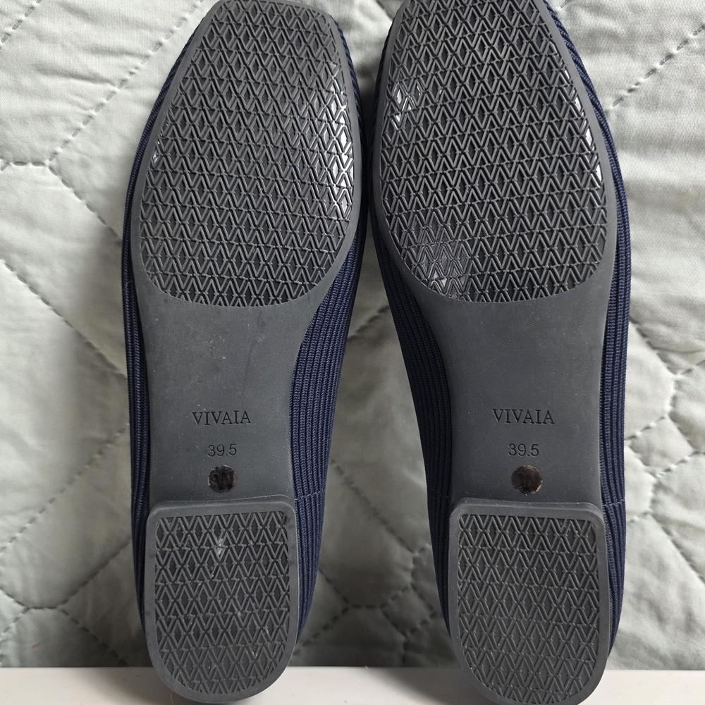 Vivaia Margot 2.0 Square Toe V-Cut Women's
Size 9.5
Ballet Flats Blue - Picture 5 of 8